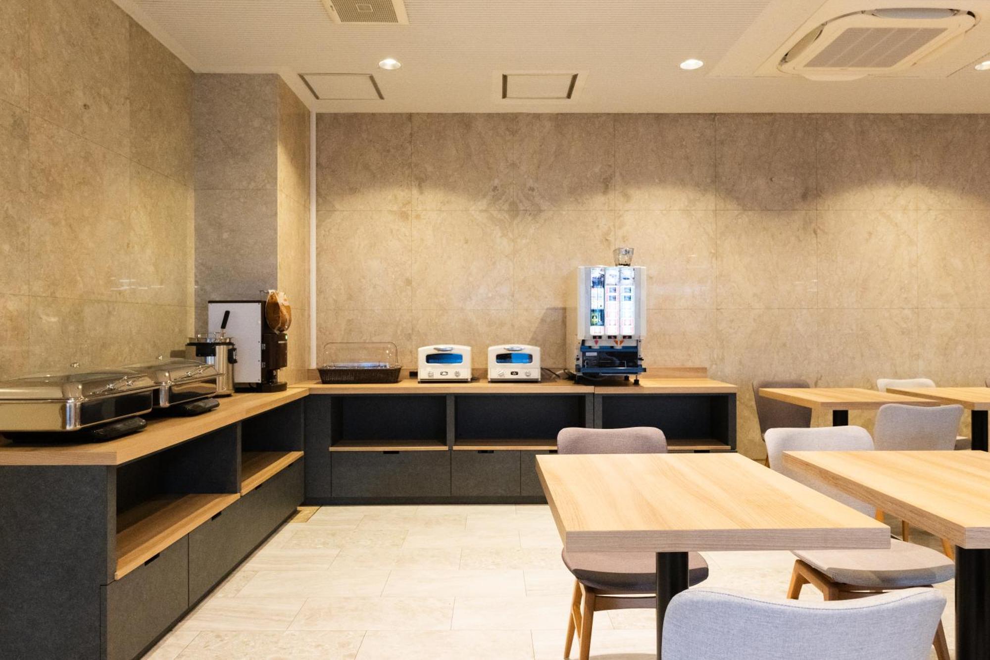 Urvest Hotel Kamata Tokyo Bagian luar foto