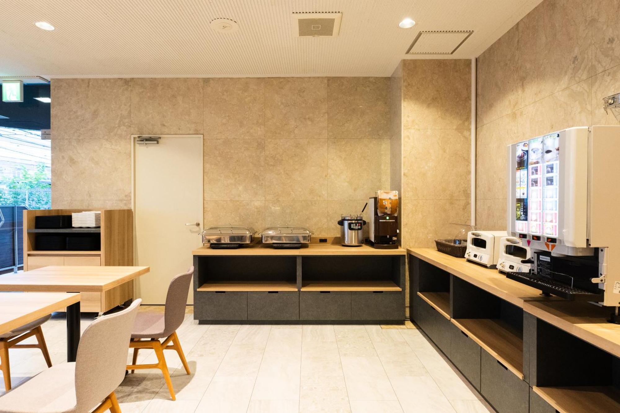 Urvest Hotel Kamata Tokyo Bagian luar foto